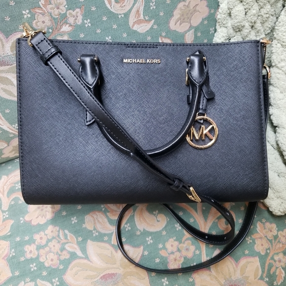 Michael Kors 2 in 1 Satchel. - Picture 4 of 4